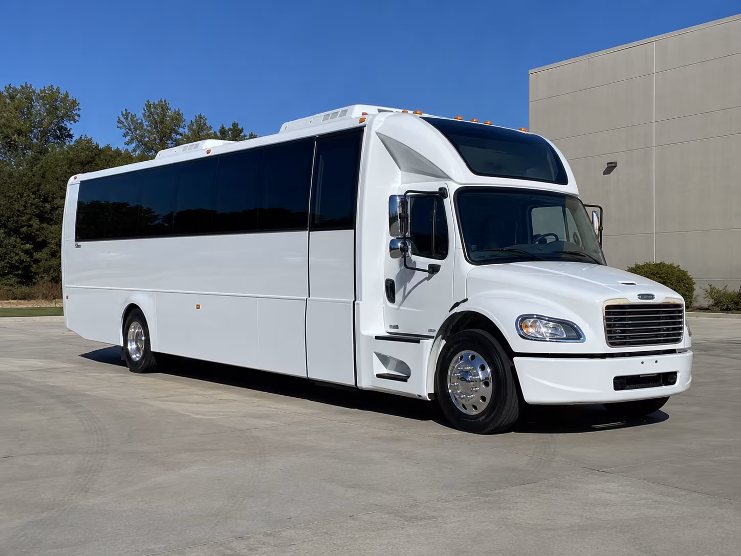 Rent a Bus to Westchester County Airport
