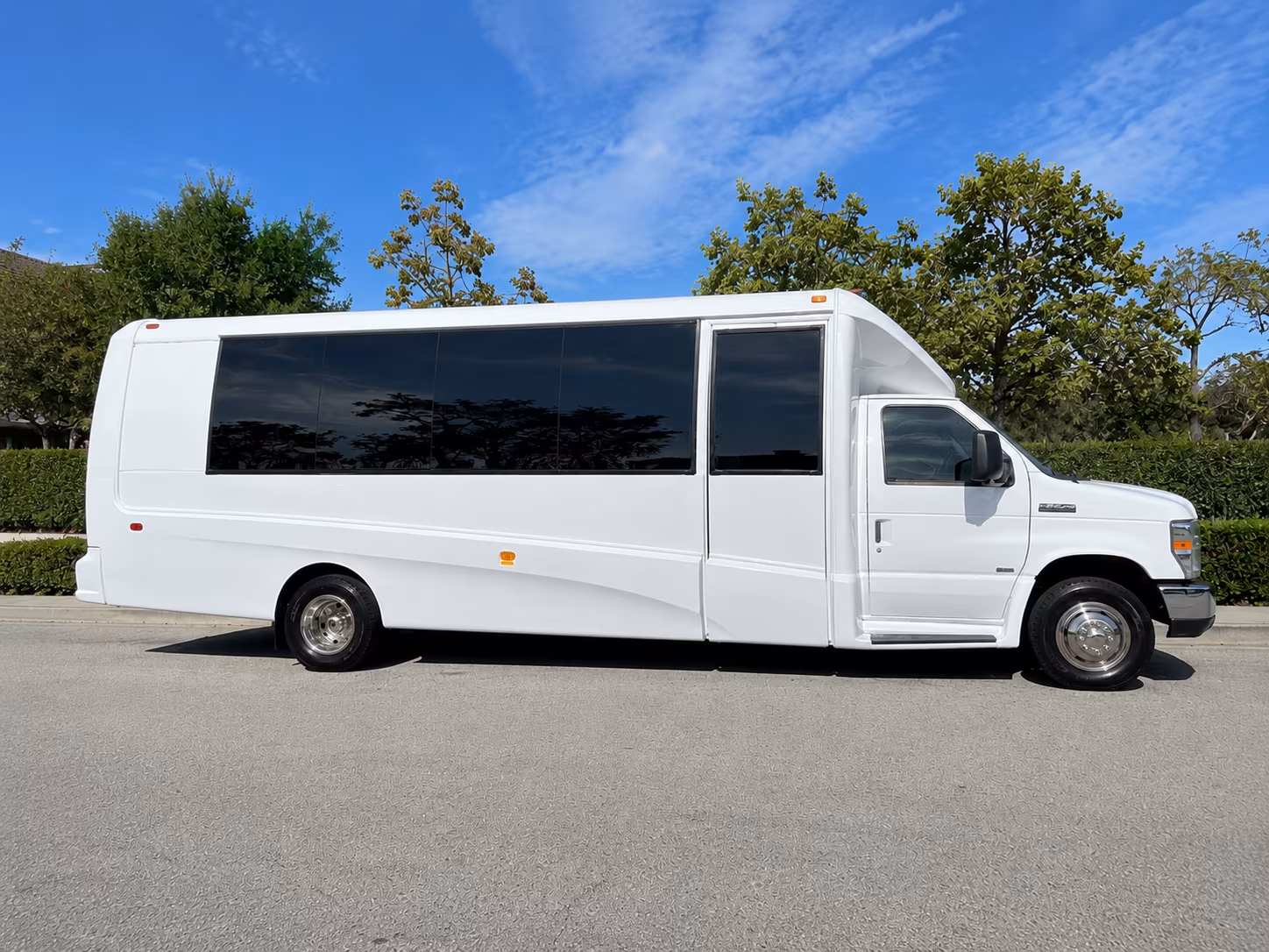 Yonkers Airport Shuttle & Transportation party bus exterior