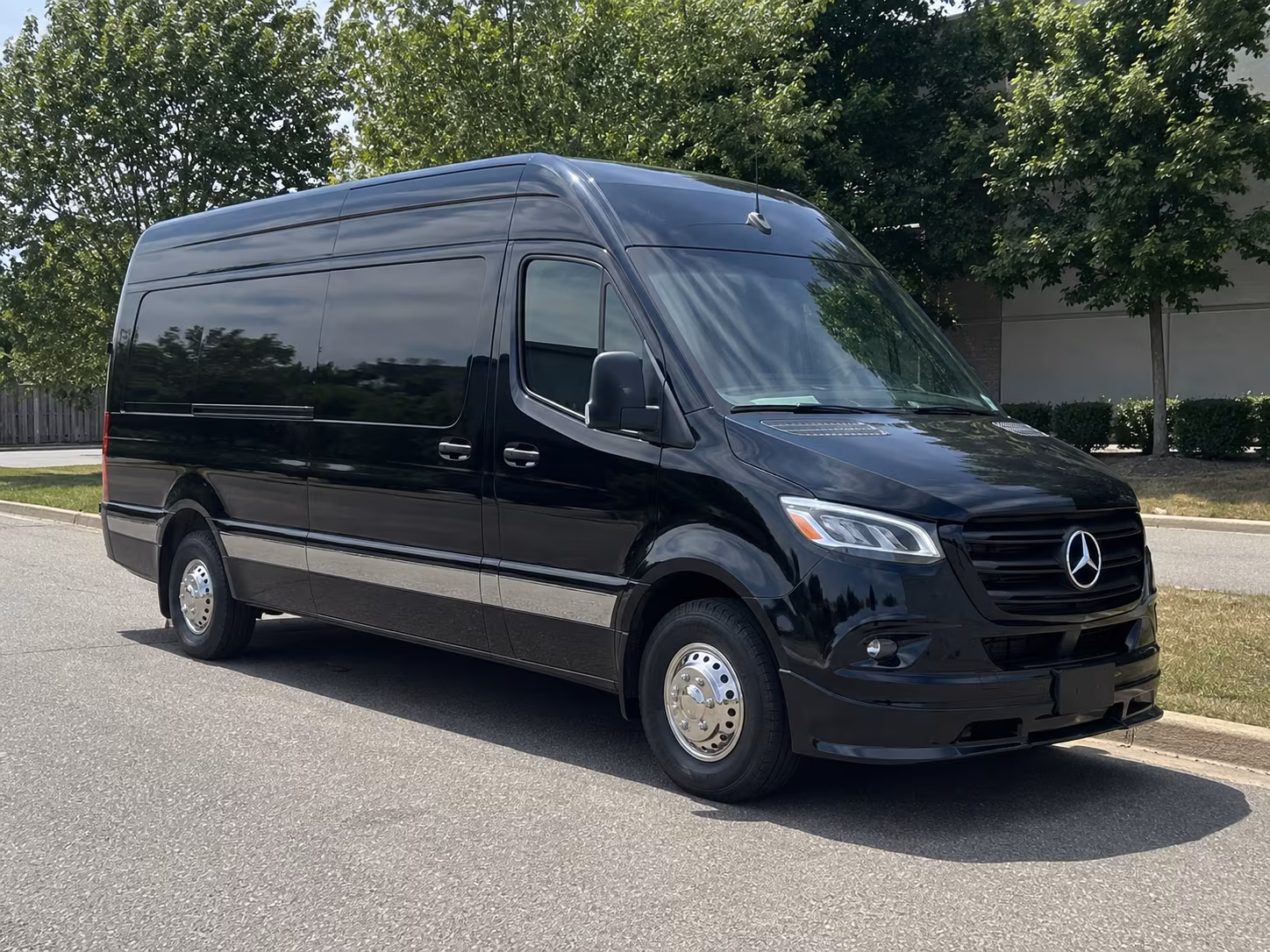Yonkers Airport Shuttle & Transportation party bus exterior