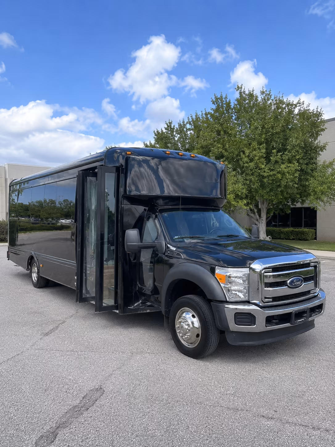 Yonkers Winery Tour & Pub Crawl Transportation party bus exterior